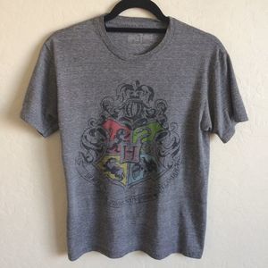 Harry Potter Hogwarts Shield Gray Short Sleeve T Shirt Women's Size S